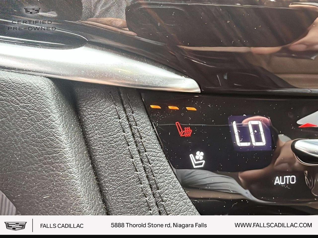 2025 Cadillac XT6 Sport NAV,SUNROOF,LEATHER Photo