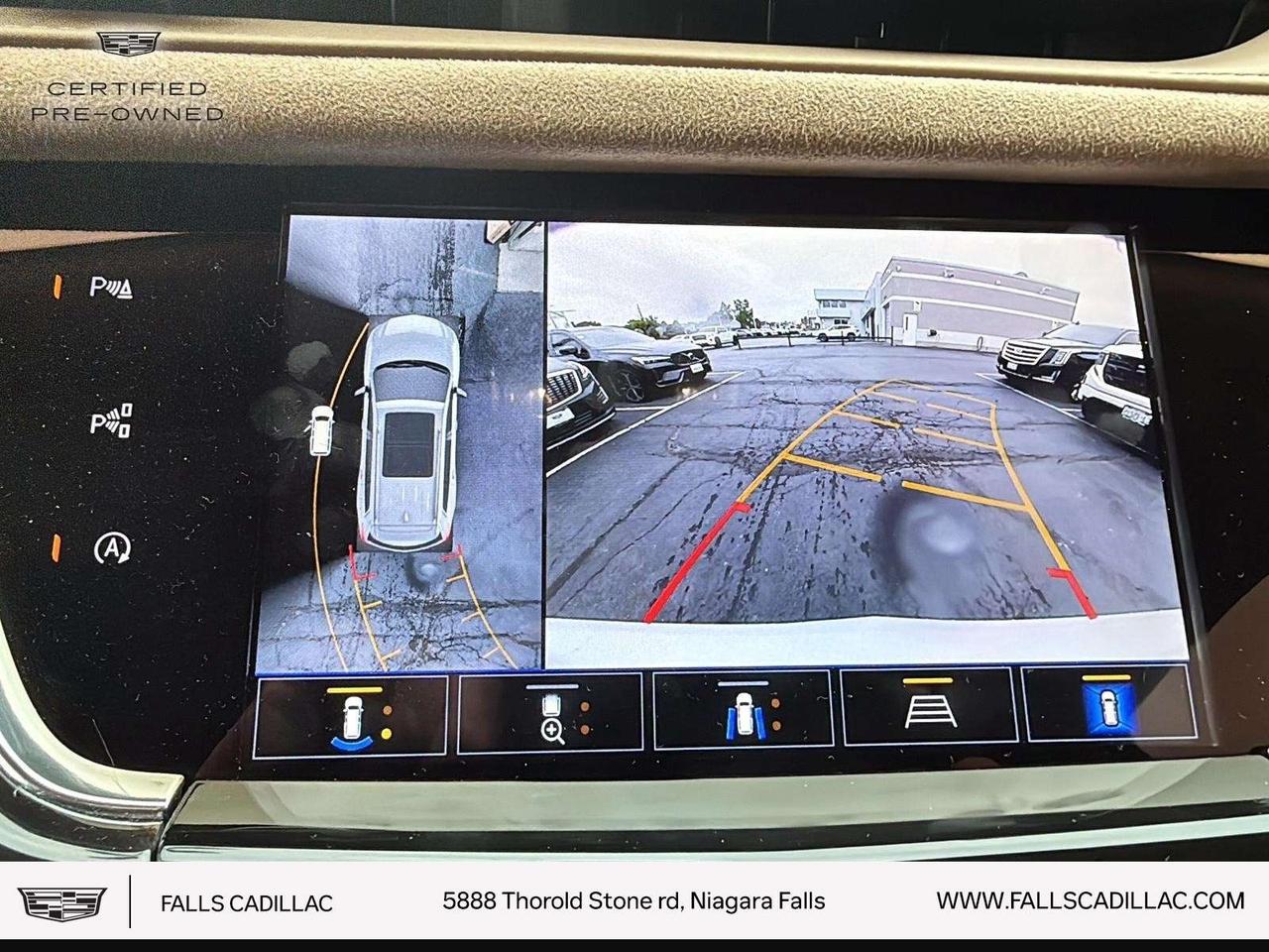 2025 Cadillac XT6 Sport NAV,SUNROOF,LEATHER Photo