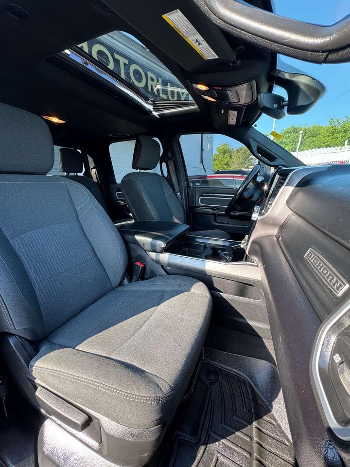 2020 RAM 2500 Big Horn 4x4 Crew Cab 6'4 Box Photo