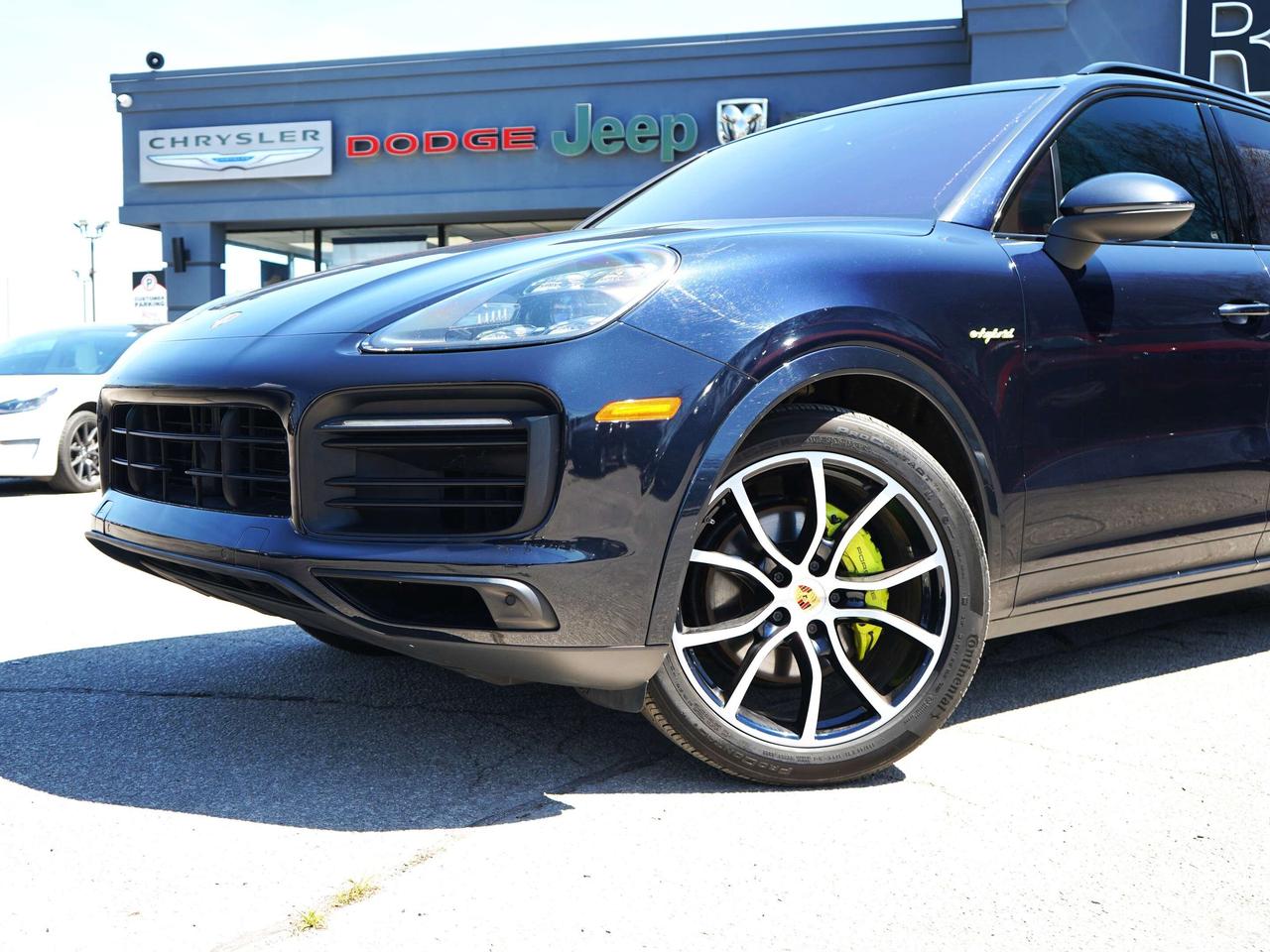 2019 Porsche Cayenne HYBRID, 3.0L  TURBO CHARGED V6 Photo