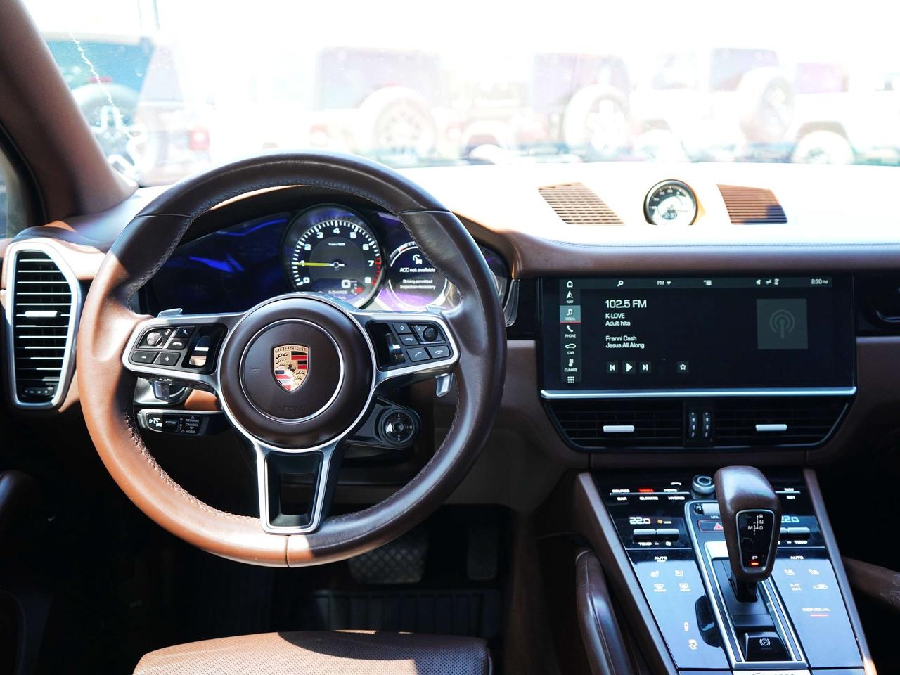 2019 Porsche Cayenne HYBRID, 3.0L  TURBO CHARGED V6 Photo