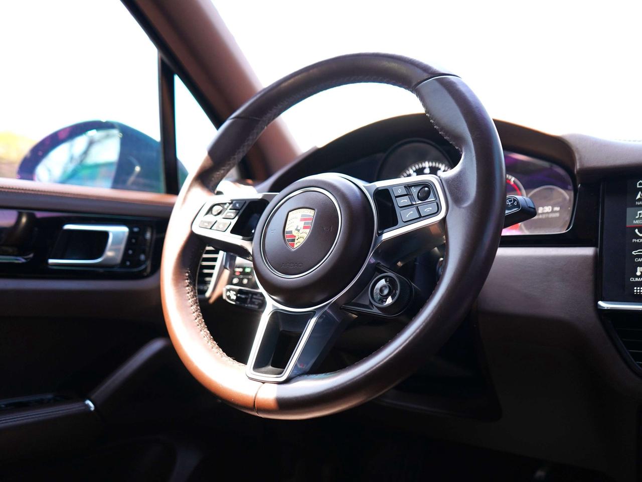 2019 Porsche Cayenne HYBRID, 3.0L  TURBO CHARGED V6 Photo