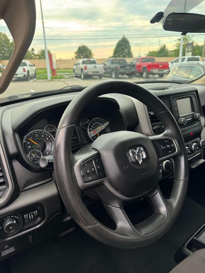2019 RAM 1500 Tradesman 4x4 Crew Cab 5'7 Box Photo
