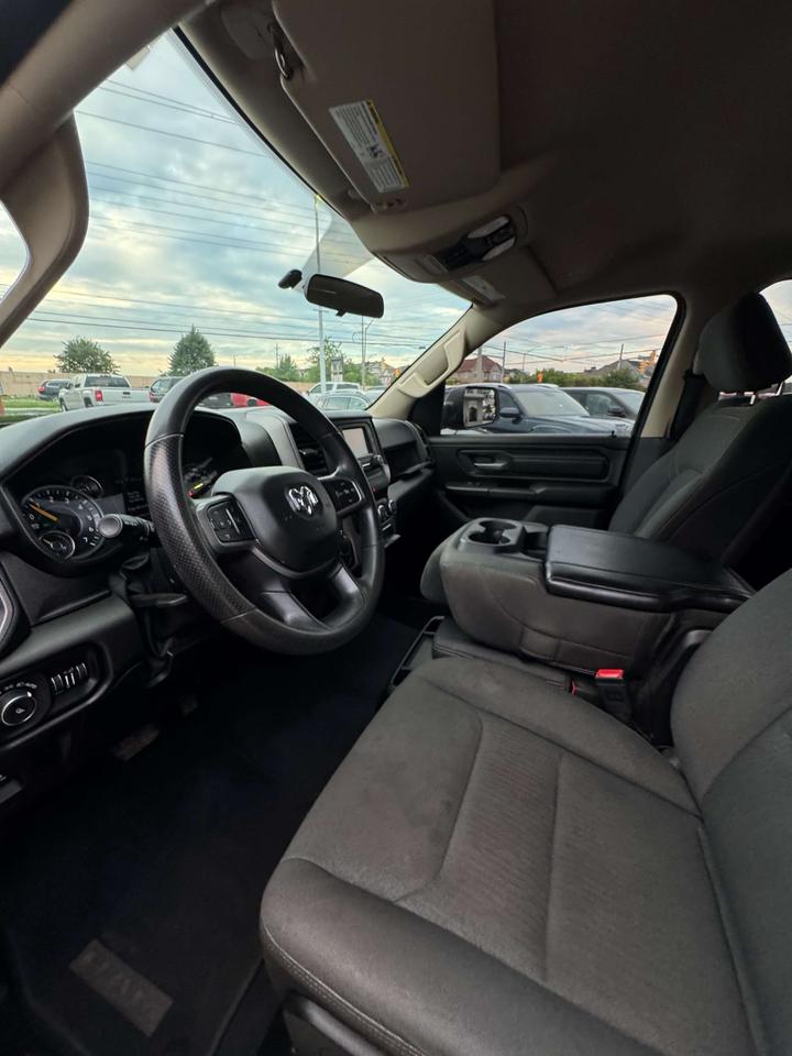 2019 RAM 1500 Tradesman 4x4 Crew Cab 5'7 Box Photo