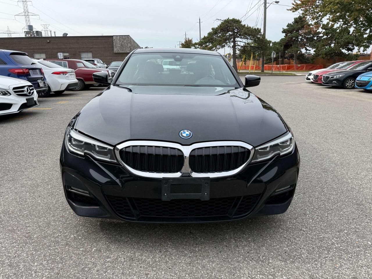 2022 BMW 3 Series 330e xDrive Plug-In Hybrid, M-sport package Photo1