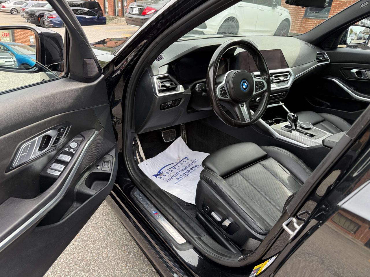 2022 BMW 3 Series 330e xDrive Plug-In Hybrid, M-sport package Photo
