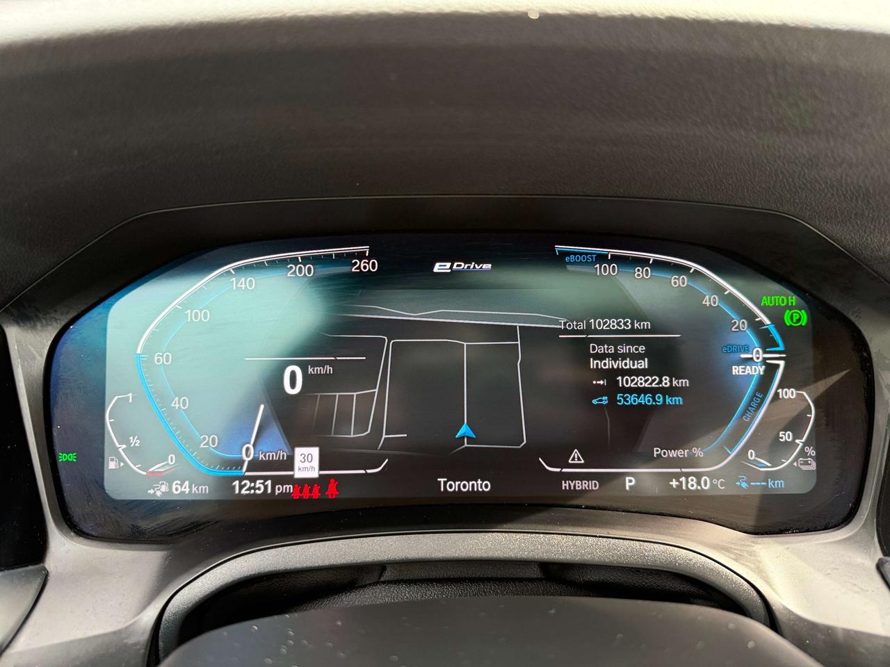 2022 BMW 3 Series 330e xDrive Plug-In Hybrid, M-sport package Photo