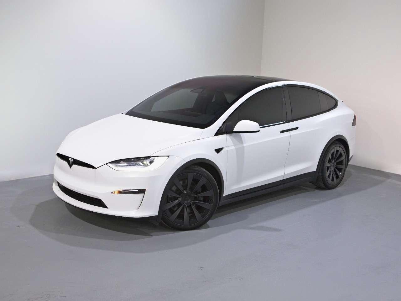 2022 Tesla Model X Plaid AWD Photo