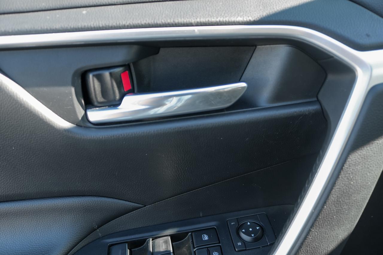 2023 Toyota RAV4 Hybrid XLE 4dr All-Wheel Drive Photo