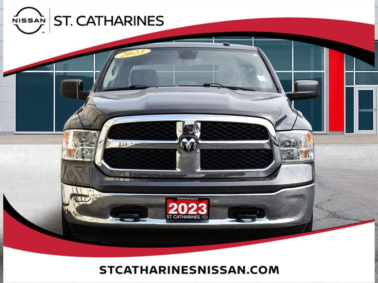 2023 RAM 1500 SLT Photo4
