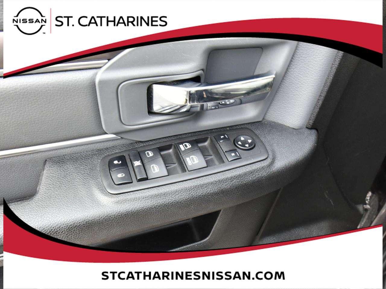2023 RAM 1500 SLT Photo