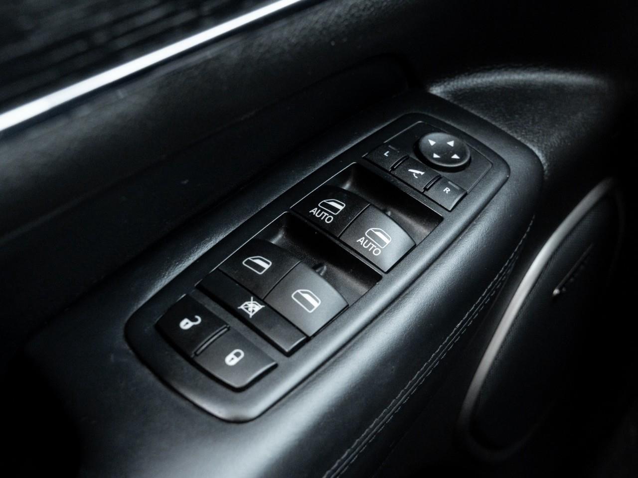 2017 Jeep Grand Cherokee Summit 4dr 4x4 Photo