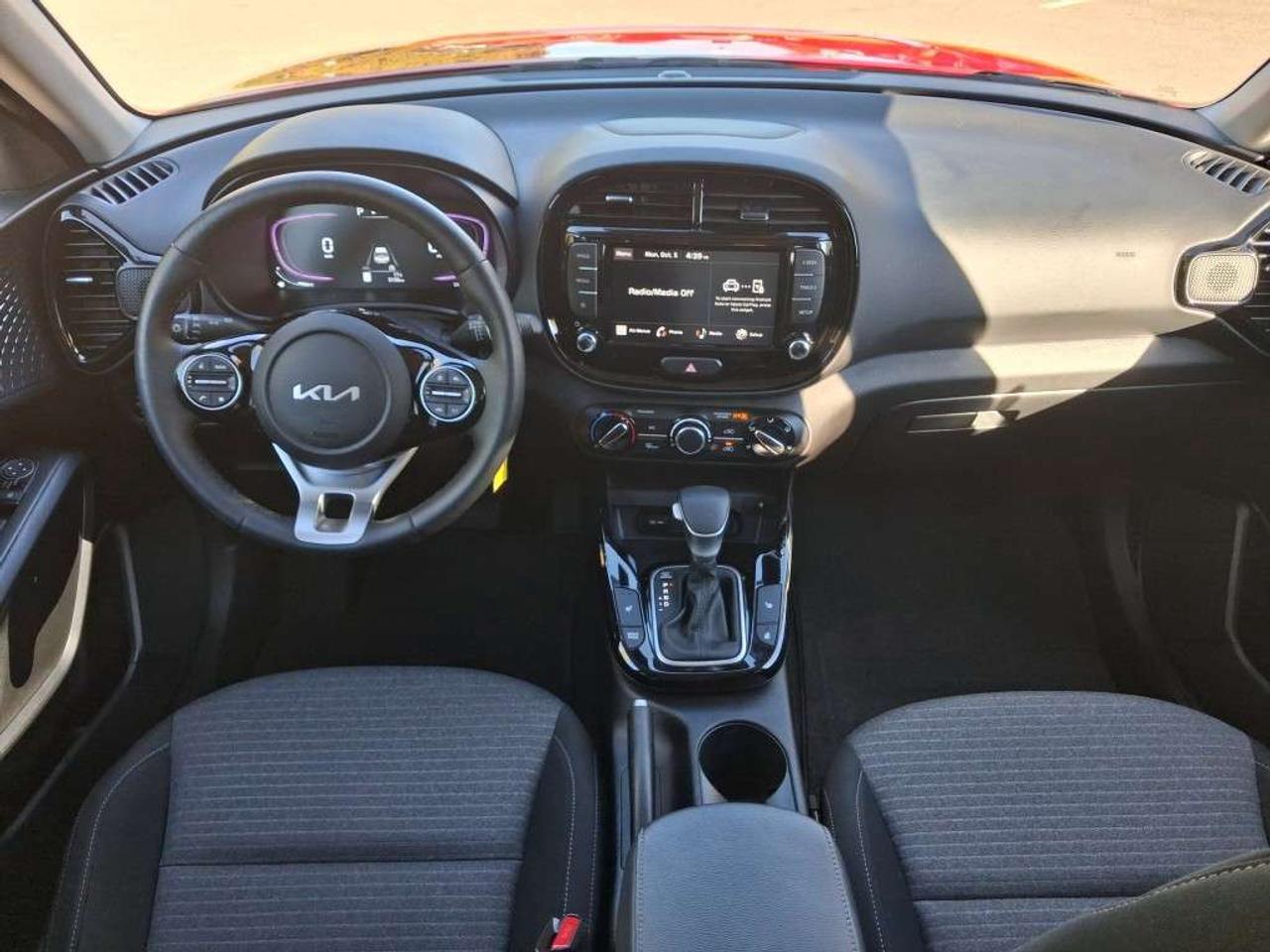 2024 Kia Soul EX IVT Photo