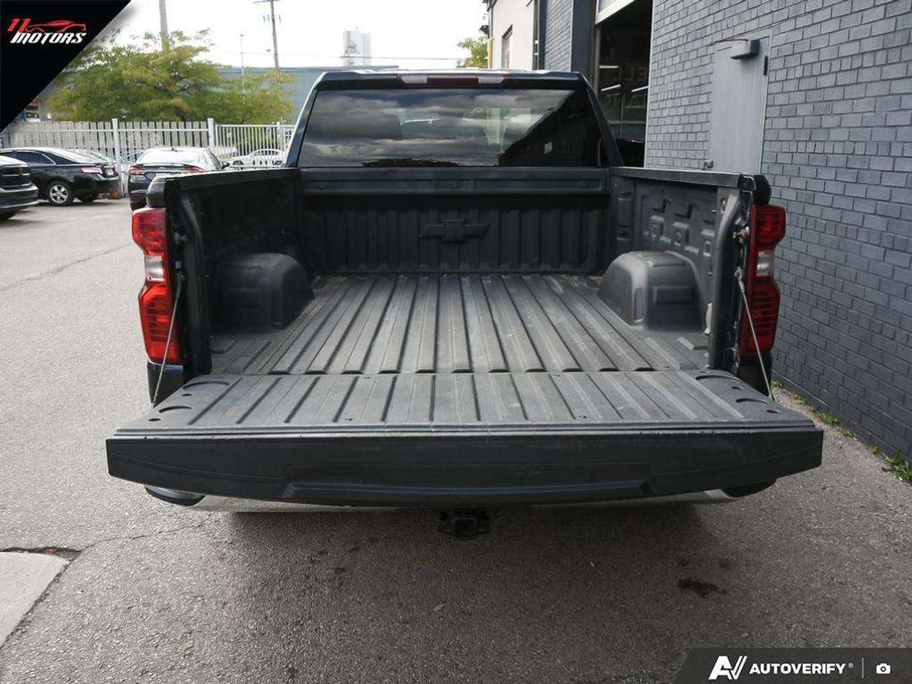 2022 Chevrolet Silverado 1500 4WD Double Cab 147 LT   LOW KMS   NO ACCIDENTS Photo
