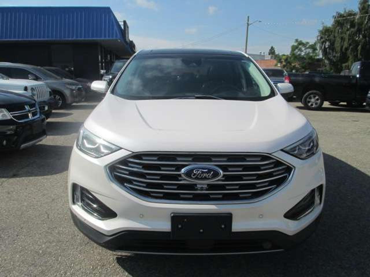 2019 Ford Edge Titanium, Local Trade, Leather, Sunroof, Navi Photo5