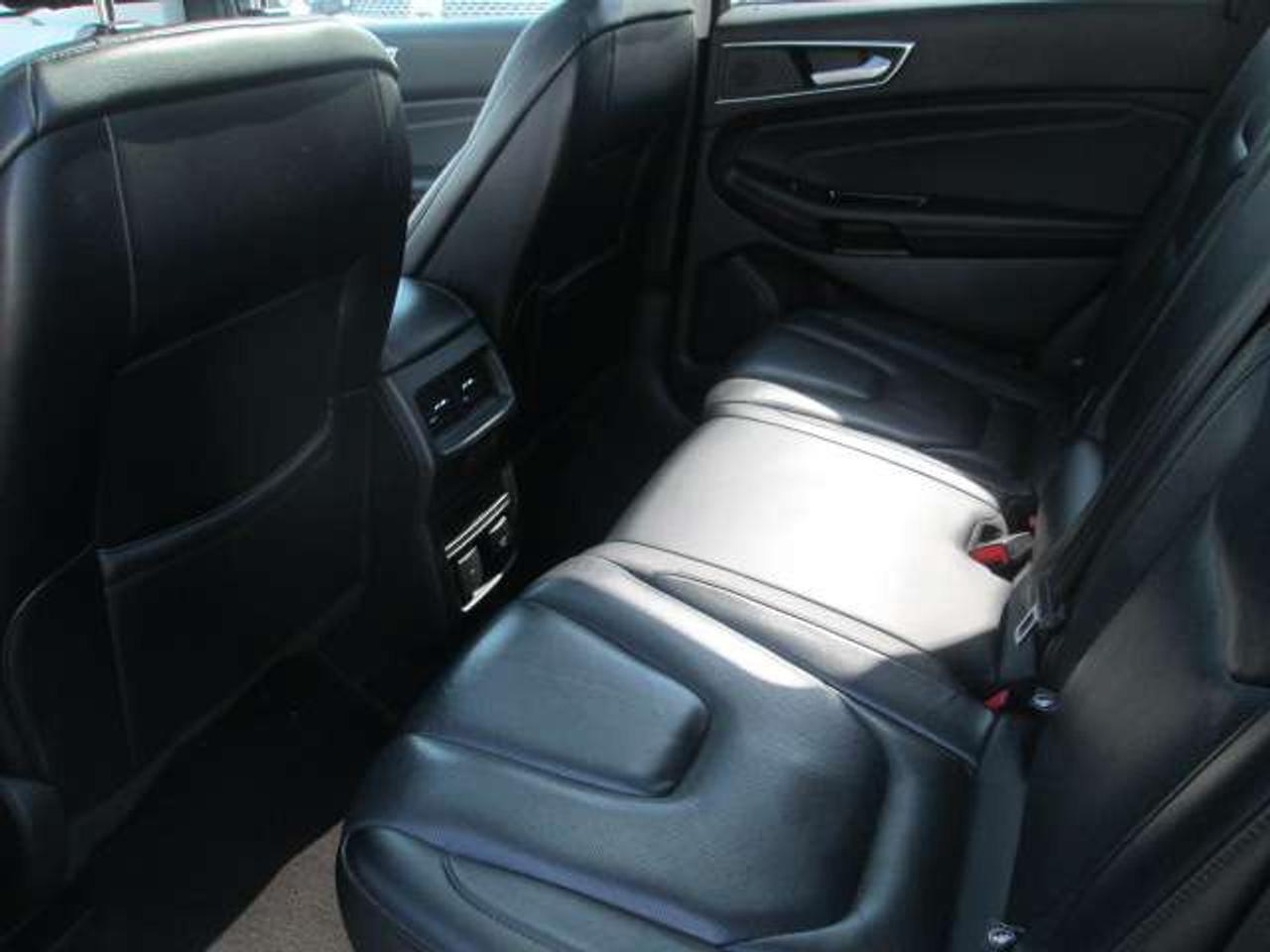 2019 Ford Edge Titanium, Local Trade, Leather, Sunroof, Navi Photo