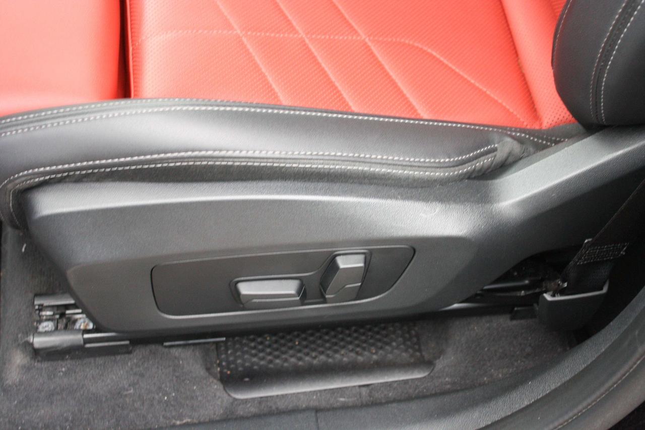 2024 BMW X1 xDrive / Heated Seats / Digital Cockpit / AWD Photo