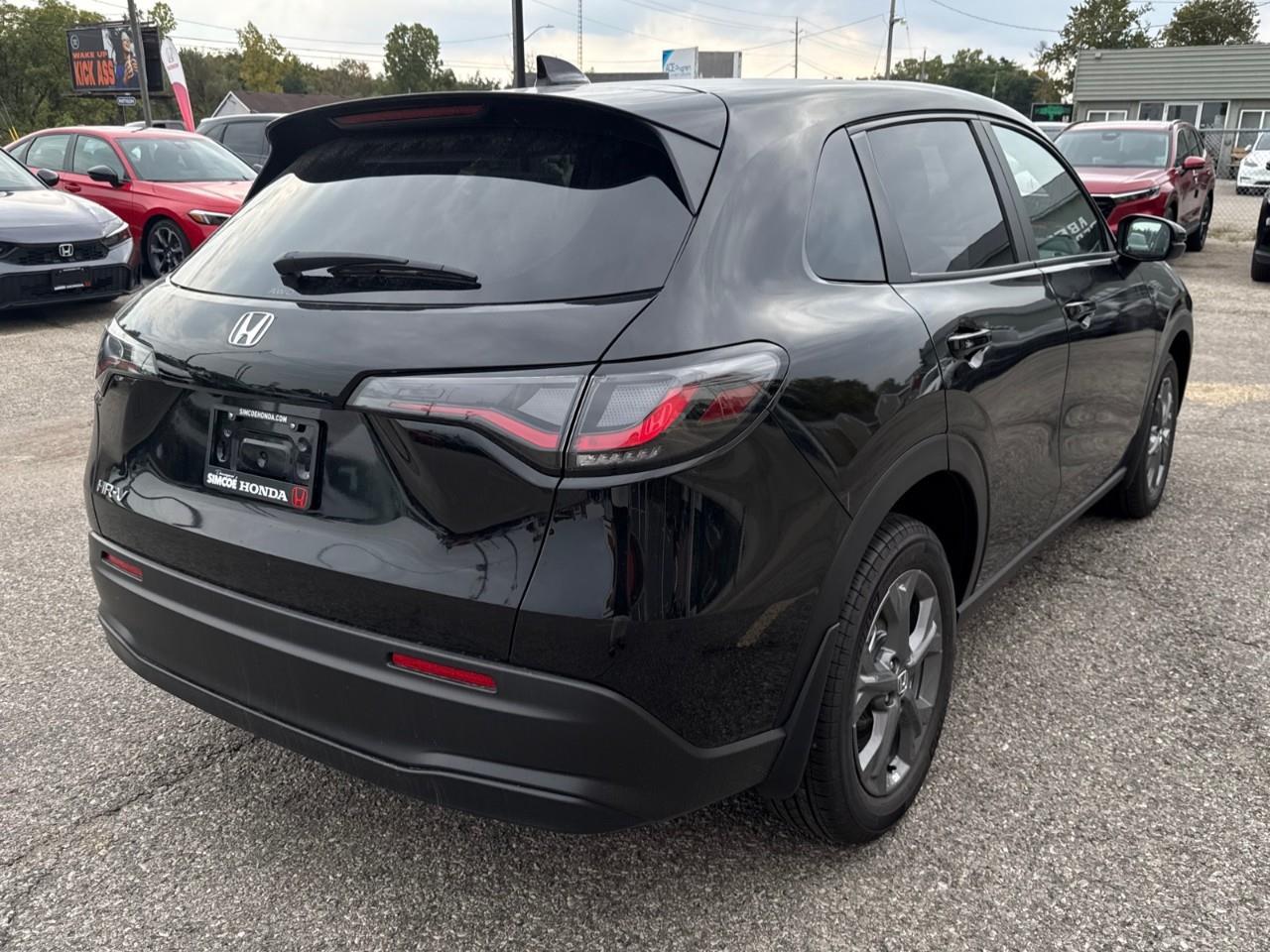 2027 Honda HR-V LX 4dr All-Wheel Drive Photo4
