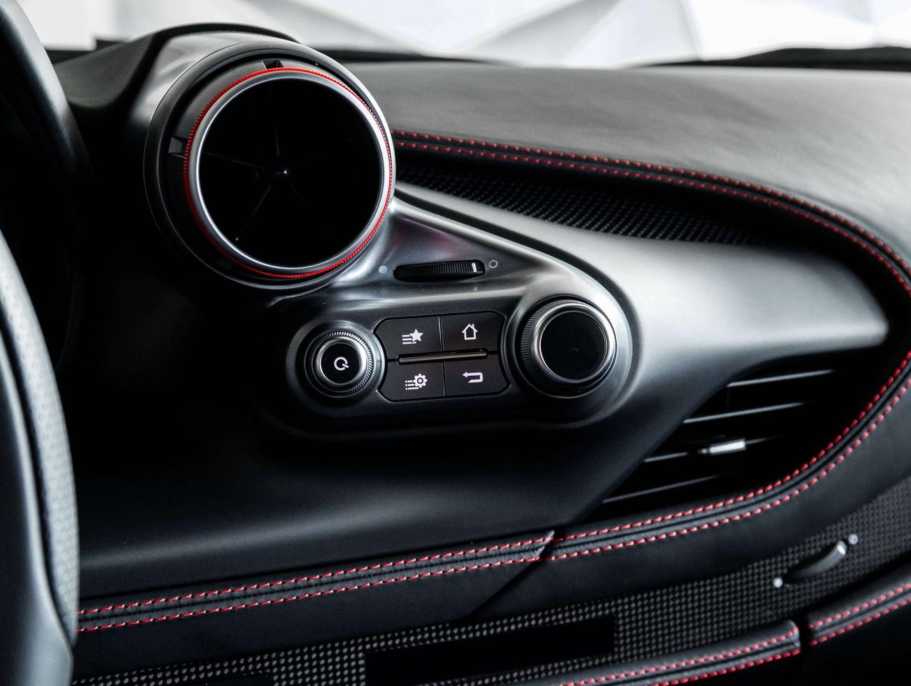 2021 Ferrari F8 Tributo  Photo