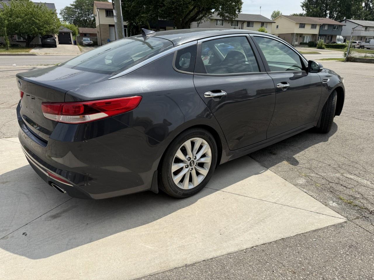 2016 Kia Optima 4DR SDN LX Photo