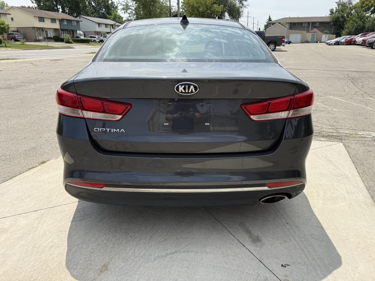 2016 Kia Optima 4DR SDN LX Photo3