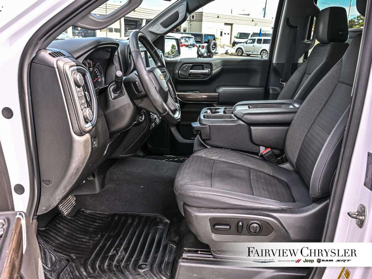 2019 Chevrolet Silverado 1500 Crew Cab Short Box 4-Wheel Drive LT HEATED SEATS   HEATED STEERING WHEEL   TOW PKG   SAFETY INCLUDED Photo