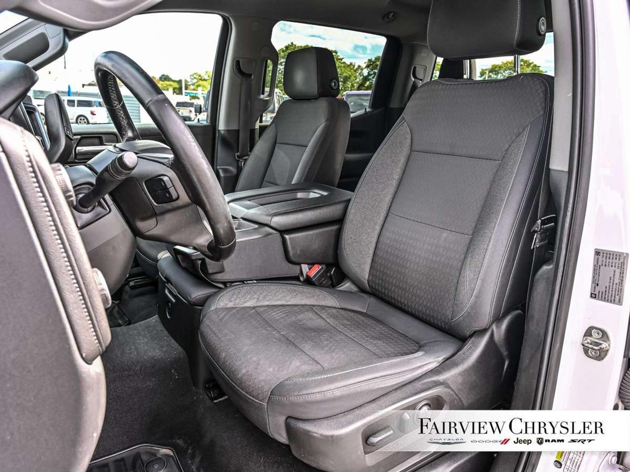 2019 Chevrolet Silverado 1500 Crew Cab Short Box 4-Wheel Drive LT HEATED SEATS   HEATED STEERING WHEEL   TOW PKG   SAFETY INCLUDED Photo