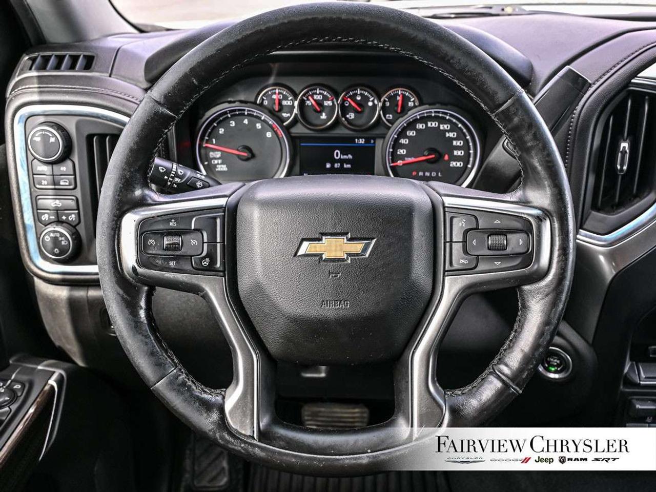 2019 Chevrolet Silverado 1500 Crew Cab Short Box 4-Wheel Drive LT HEATED SEATS   HEATED STEERING WHEEL   TOW PKG   SAFETY INCLUDED Photo