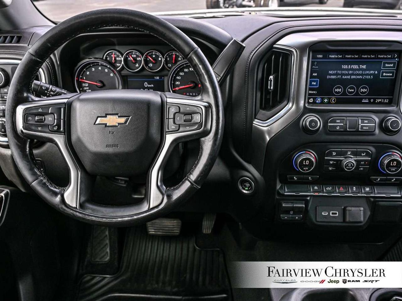 2019 Chevrolet Silverado 1500 Crew Cab Short Box 4-Wheel Drive LT HEATED SEATS   HEATED STEERING WHEEL   TOW PKG   SAFETY INCLUDED Photo
