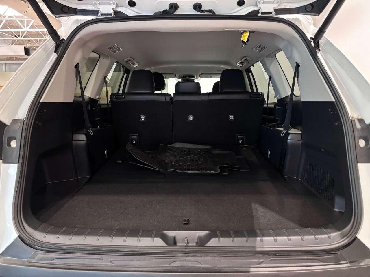 2025 Toyota Grand Highlander Hybrid XLE AWD Photo
