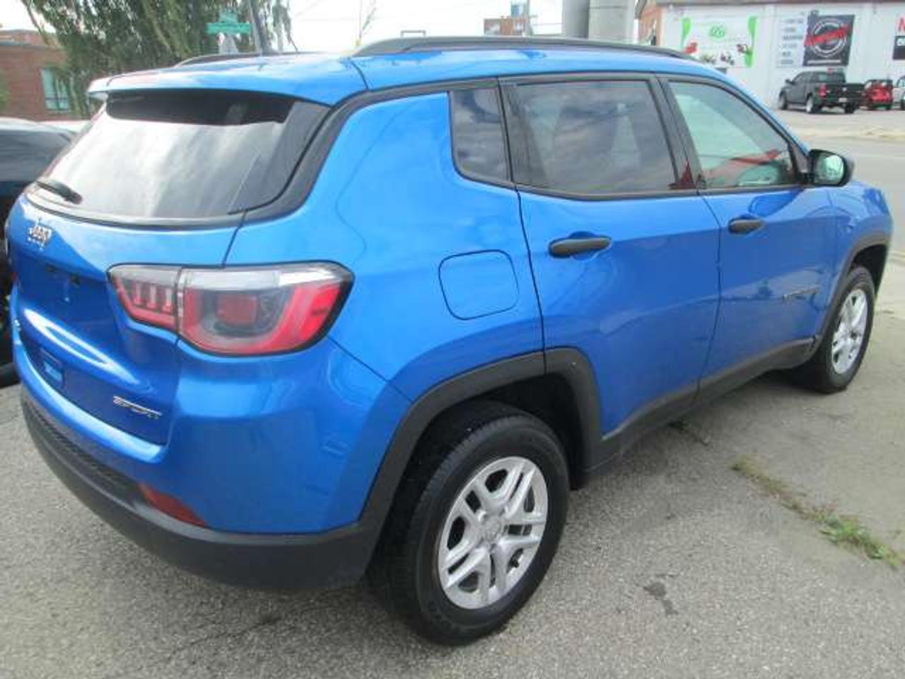 2018 Jeep Compass Sport, Local Trade, Alloy Wheels, Heated Seats Photo