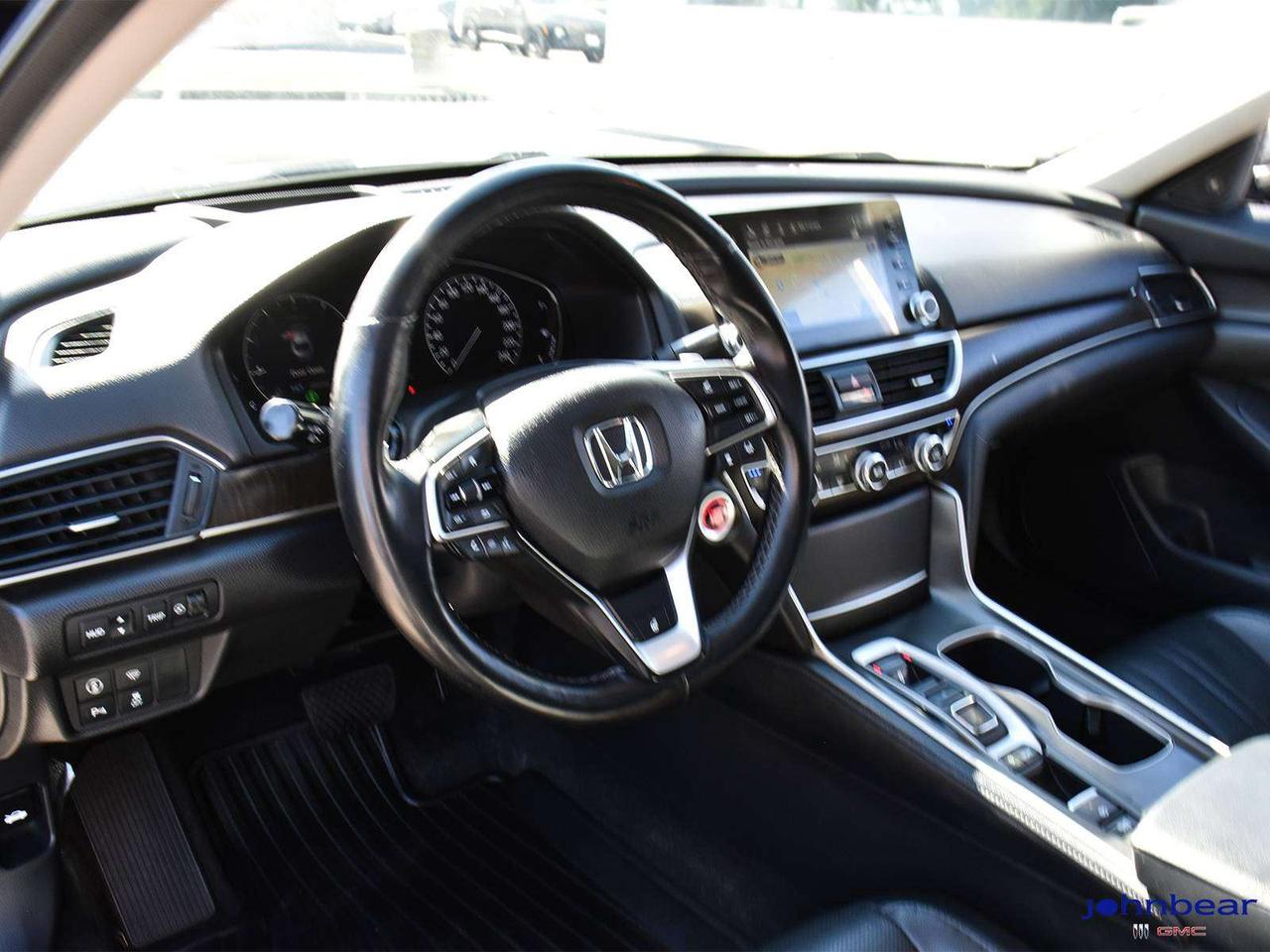 2018 Honda Accord LEATHER   REMOTE START   NAVIGATION   AFTERMARKET Photo