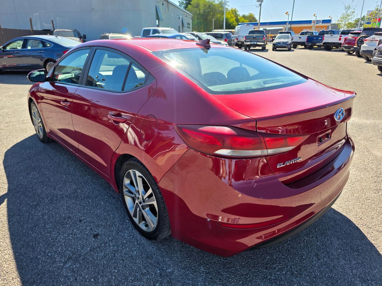 2017 Hyundai Elantra GLS (A6) 4dr Sedan Photo