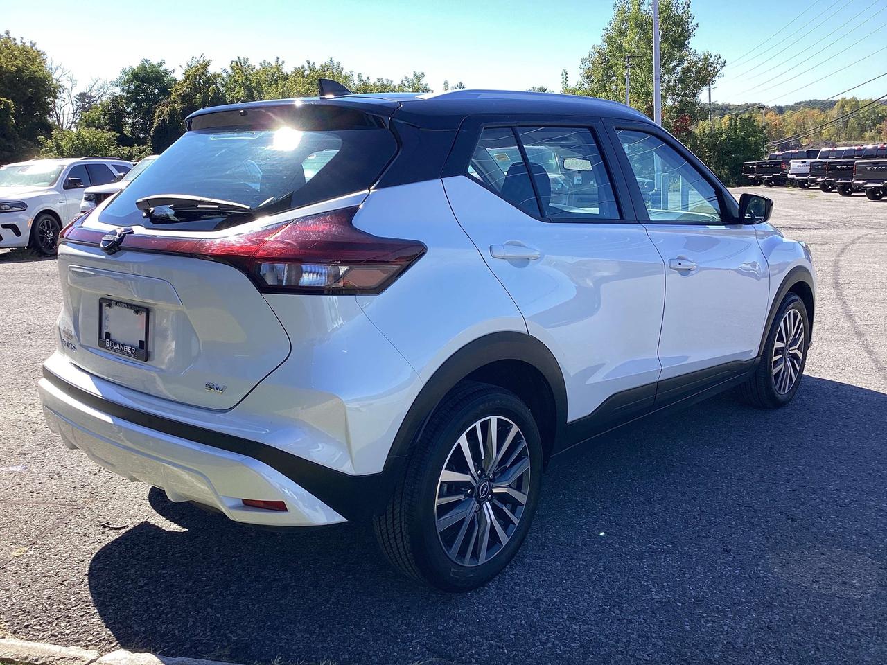 2024 Nissan Kicks SV Photo