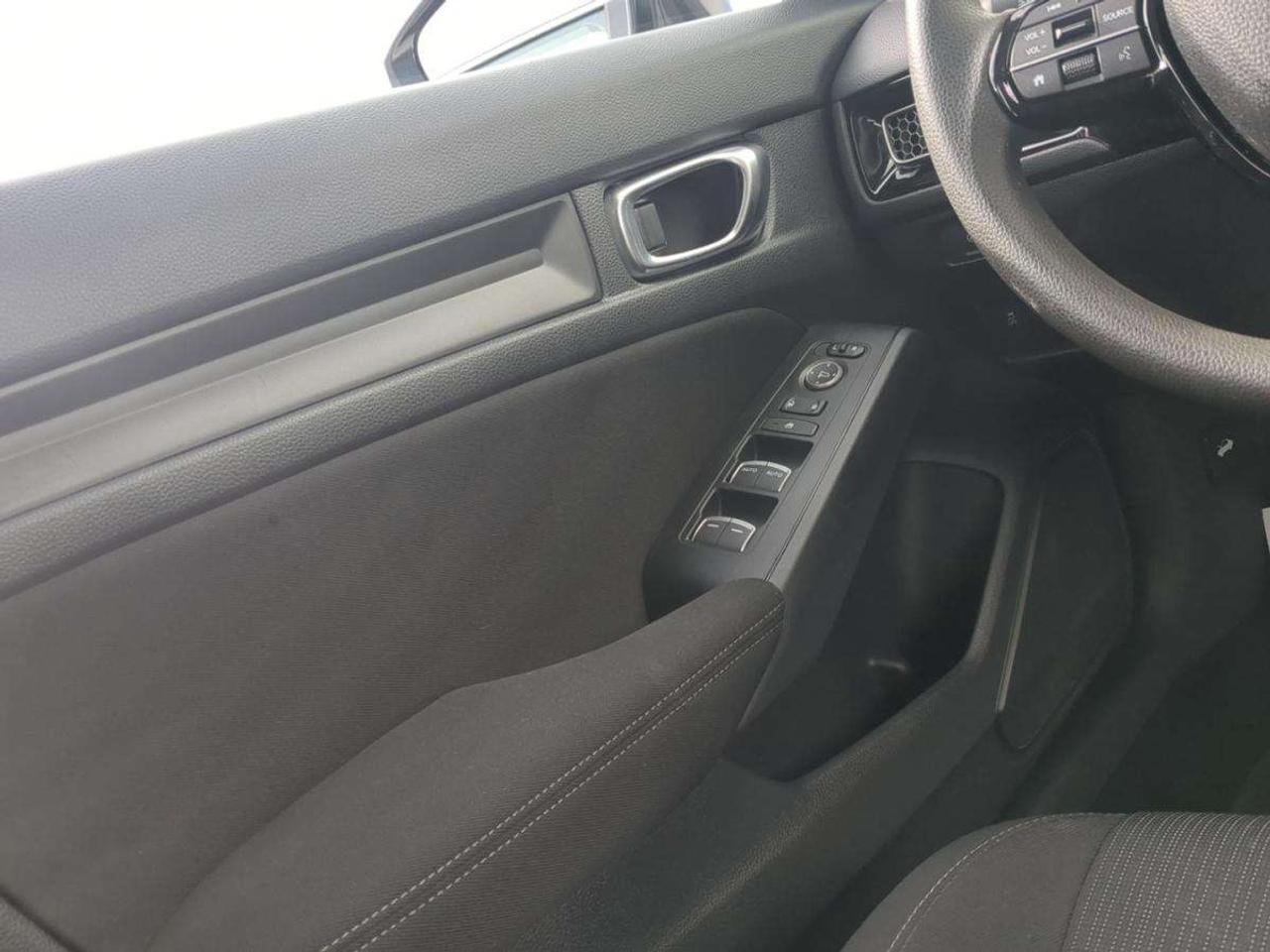 2025 Honda Civic LX CVT Sedan 7 Year/160,000 km Warranty Included Photo