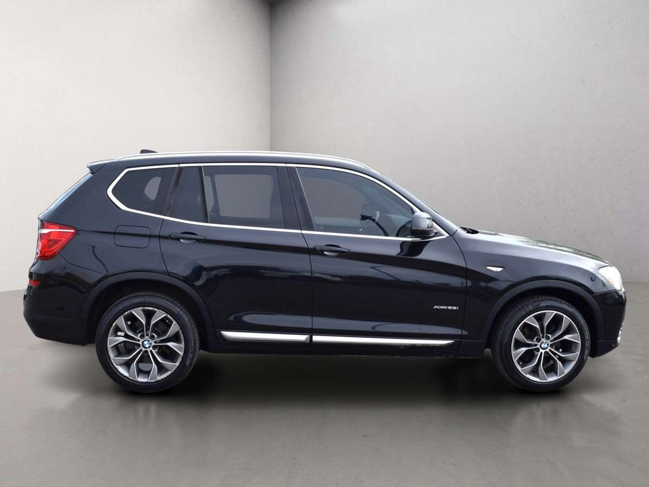 2015 BMW X3 xDrive28i Navi Panoramic Sunroof Photo