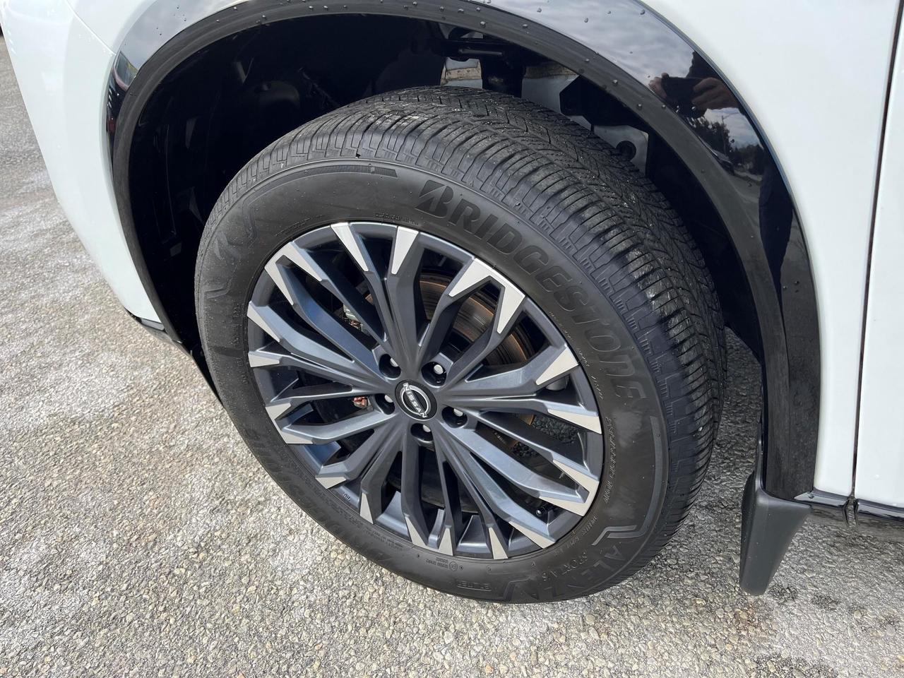 2025 Nissan Rogue Platinum 4dr All-Wheel Drive Sport Utility Photo