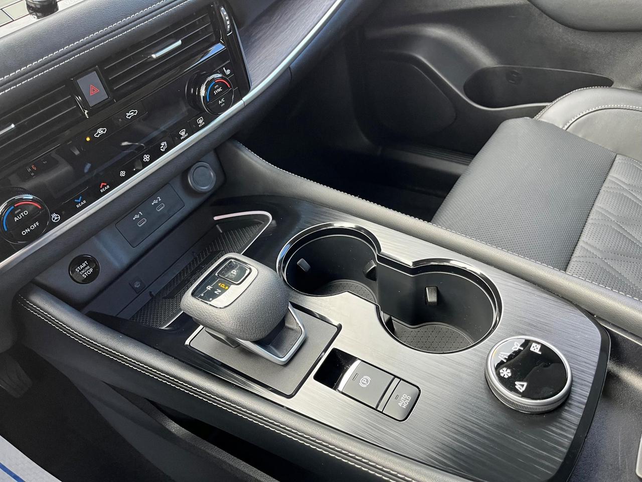 2025 Nissan Rogue Platinum 4dr All-Wheel Drive Sport Utility Photo