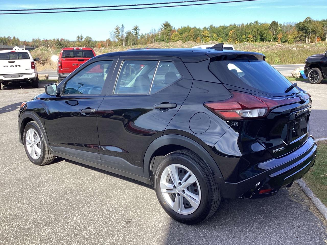 2024 Nissan Kicks S Photo