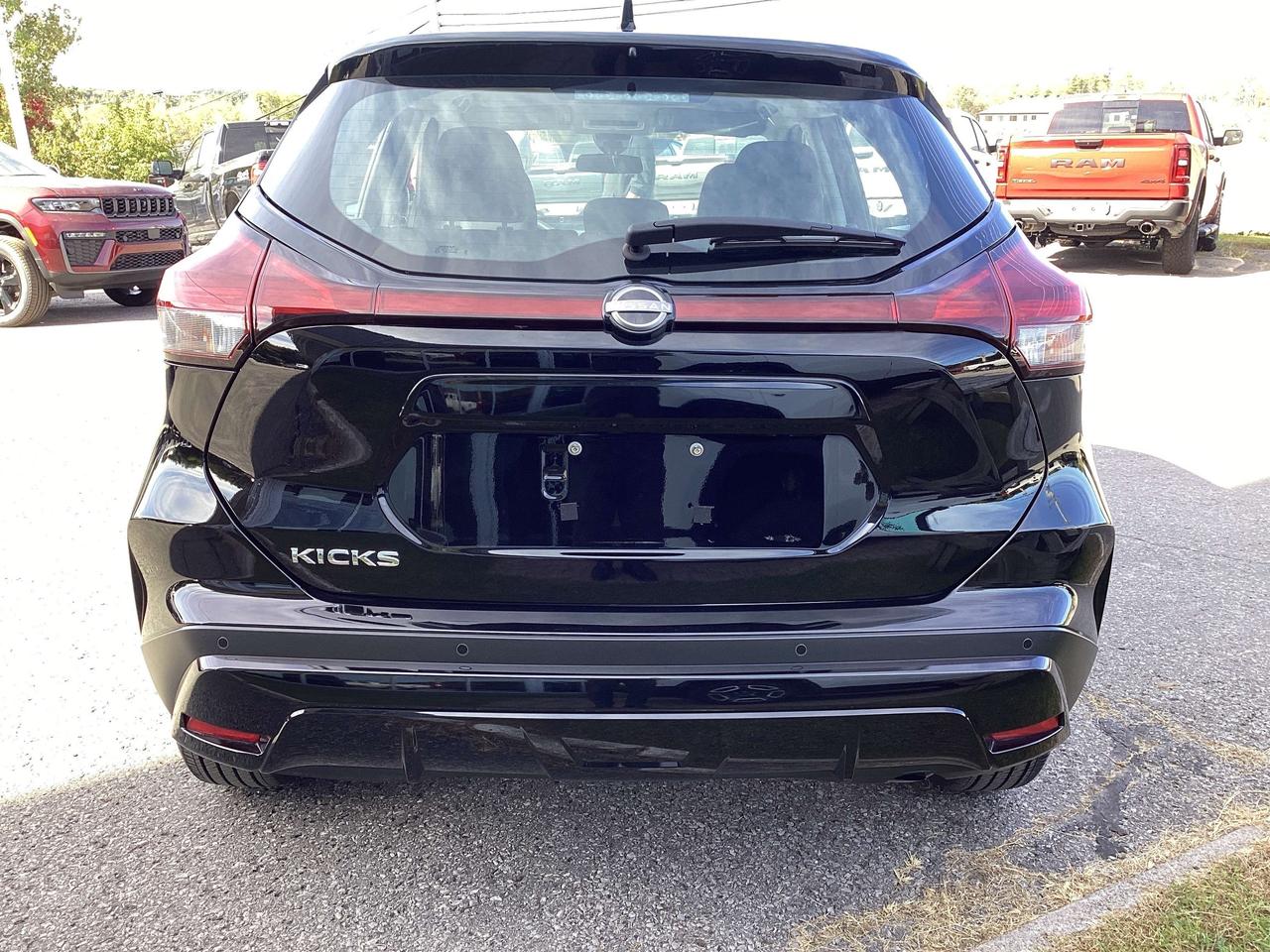 2024 Nissan Kicks S Photo