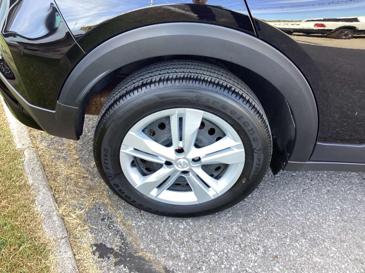 2024 Nissan Kicks S Photo