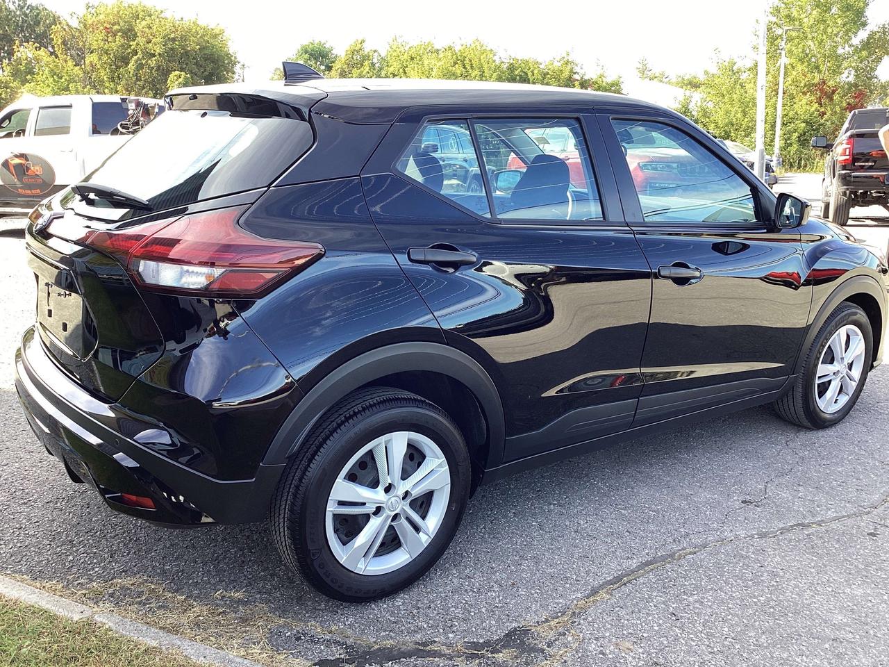 2024 Nissan Kicks S Photo
