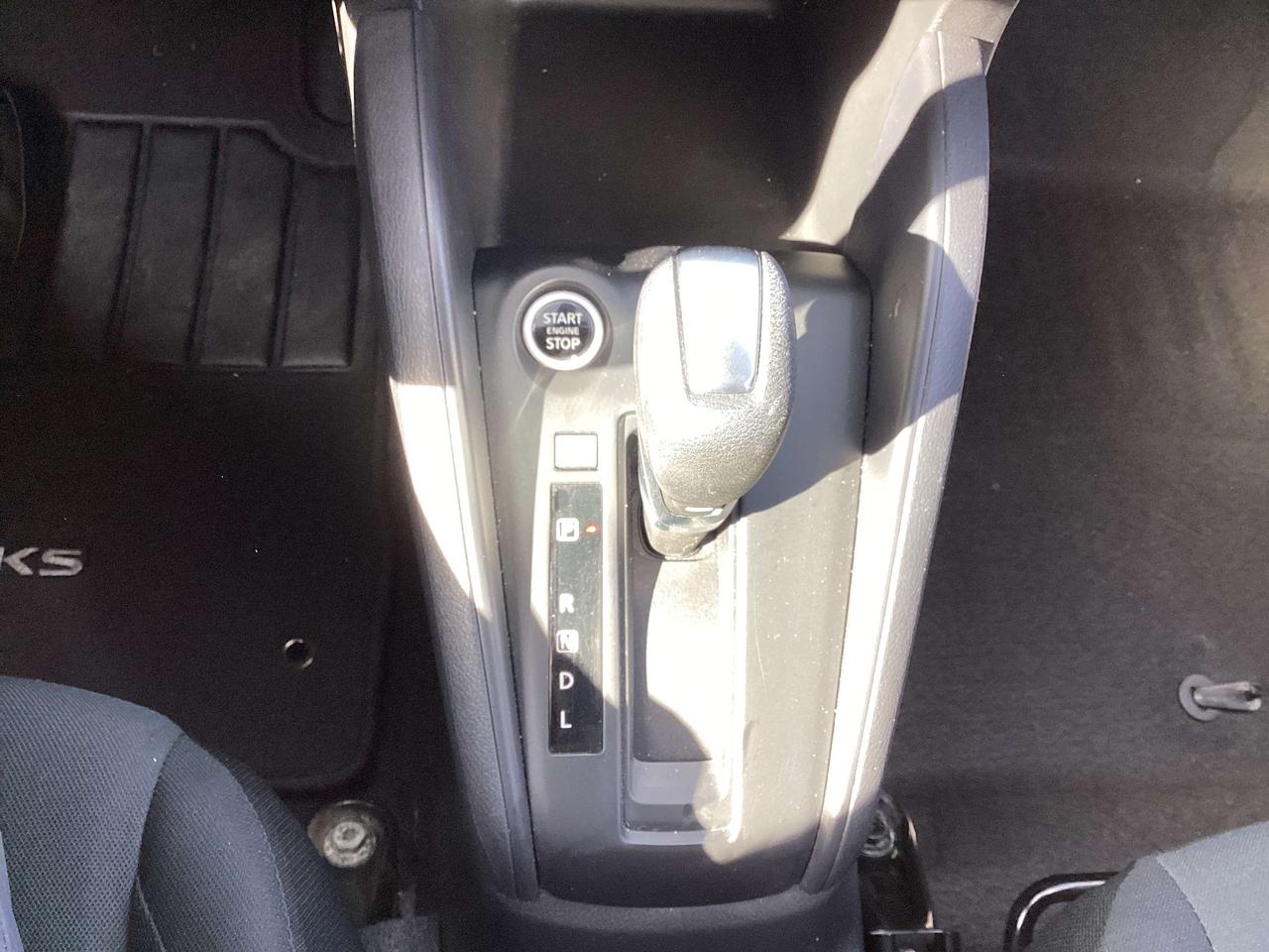 2024 Nissan Kicks S Photo
