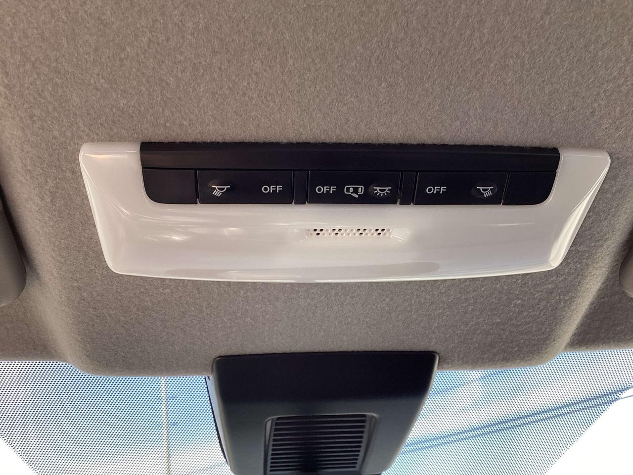 2024 Nissan Kicks S Photo