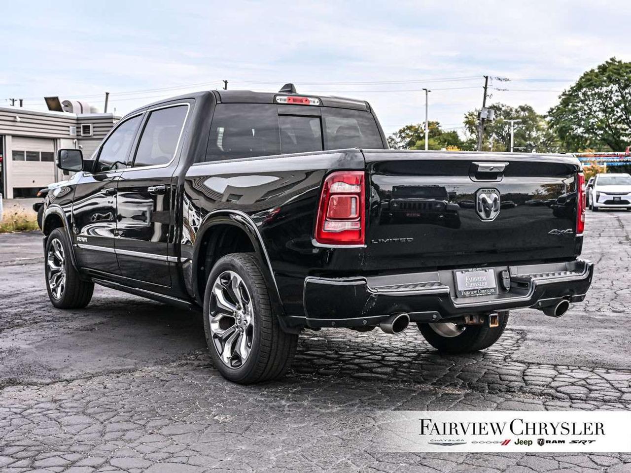 2019 RAM 1500 Limited 4x4 Crew Cab 5'7 Box PANO ROOF   LEATHER   CARPLAY   TOW PKG   3.92 REAR AXLE   BLIND SPOT   HARMAN/KARDON Photo