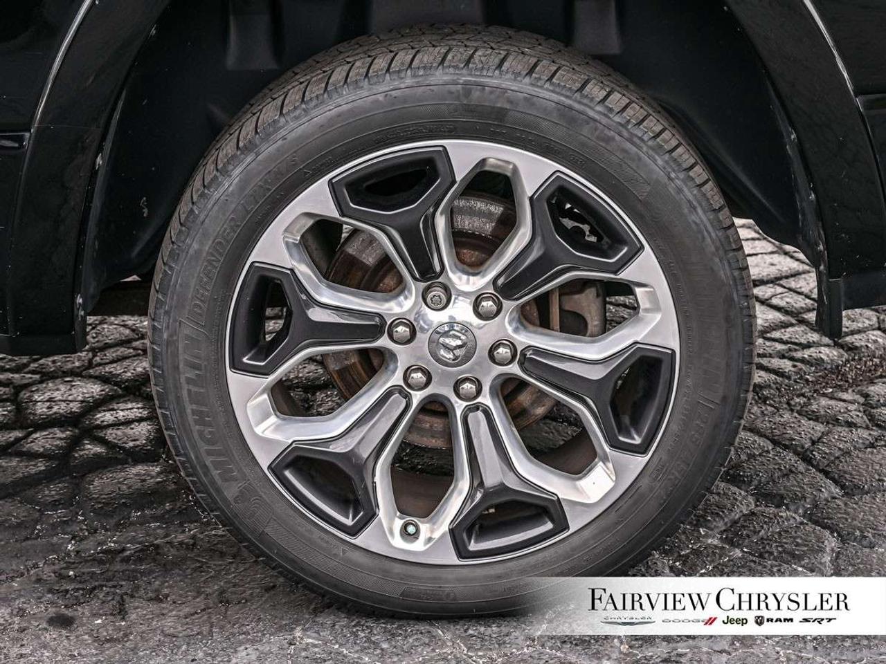 2019 RAM 1500 Limited 4x4 Crew Cab 5'7 Box PANO ROOF   LEATHER   CARPLAY   TOW PKG   3.92 REAR AXLE   BLIND SPOT   HARMAN/KARDON Photo