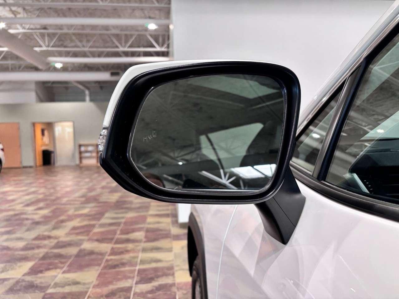 2021 Toyota RAV4 XLE AWD Photo