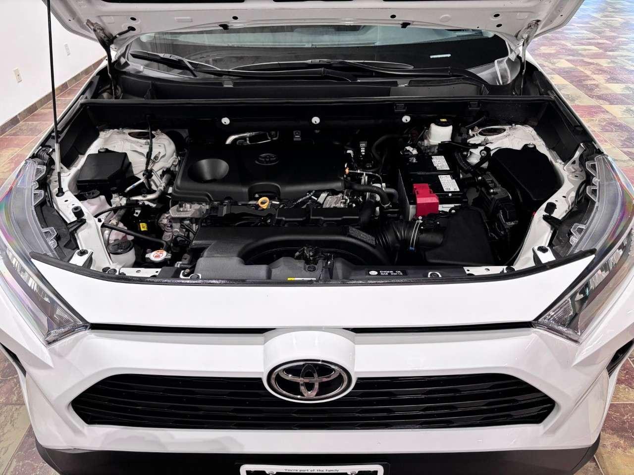 2021 Toyota RAV4 XLE AWD Photo
