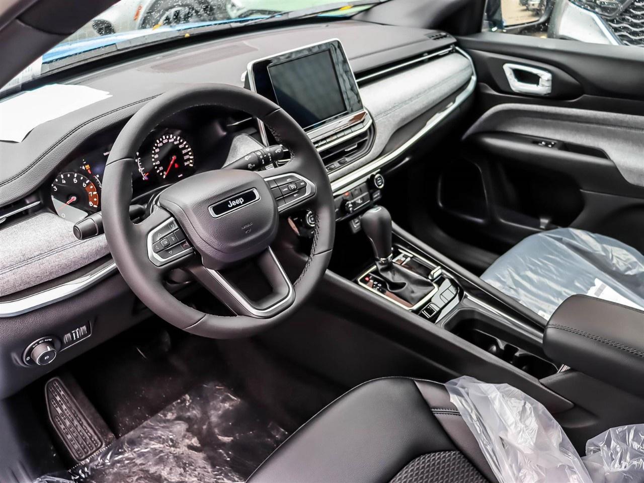 2026 Jeep Compass NORTH 4X4 Photo