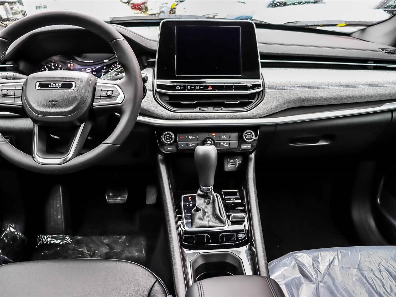 2026 Jeep Compass NORTH 4X4 Photo